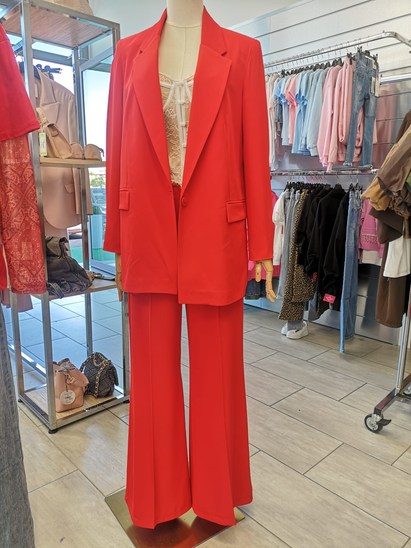 TAILLEUR 4U136