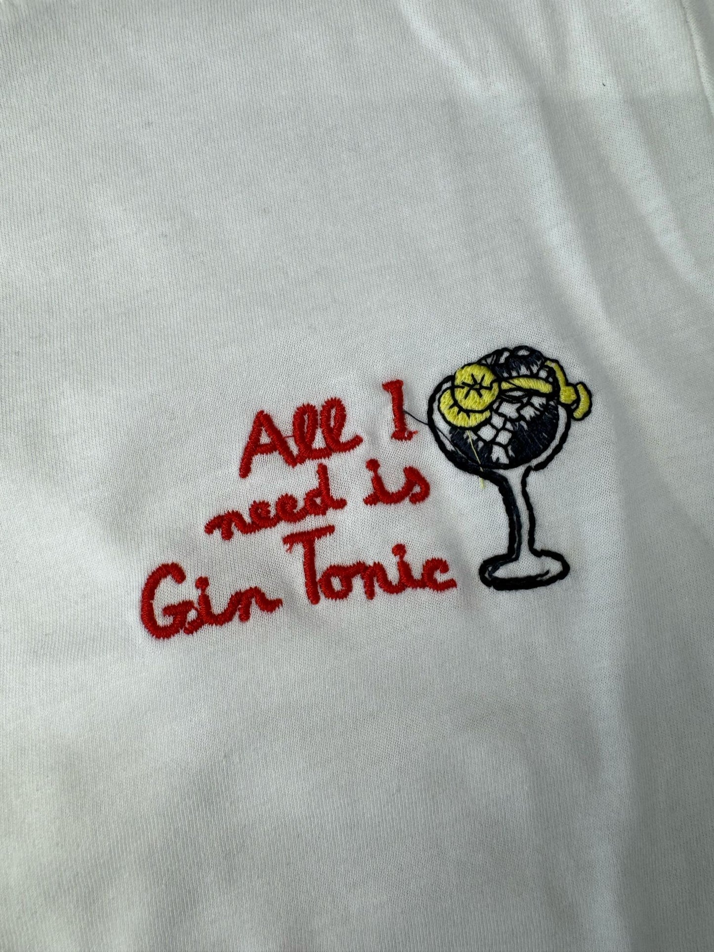 T-SHIRT ALL I NEED 0700