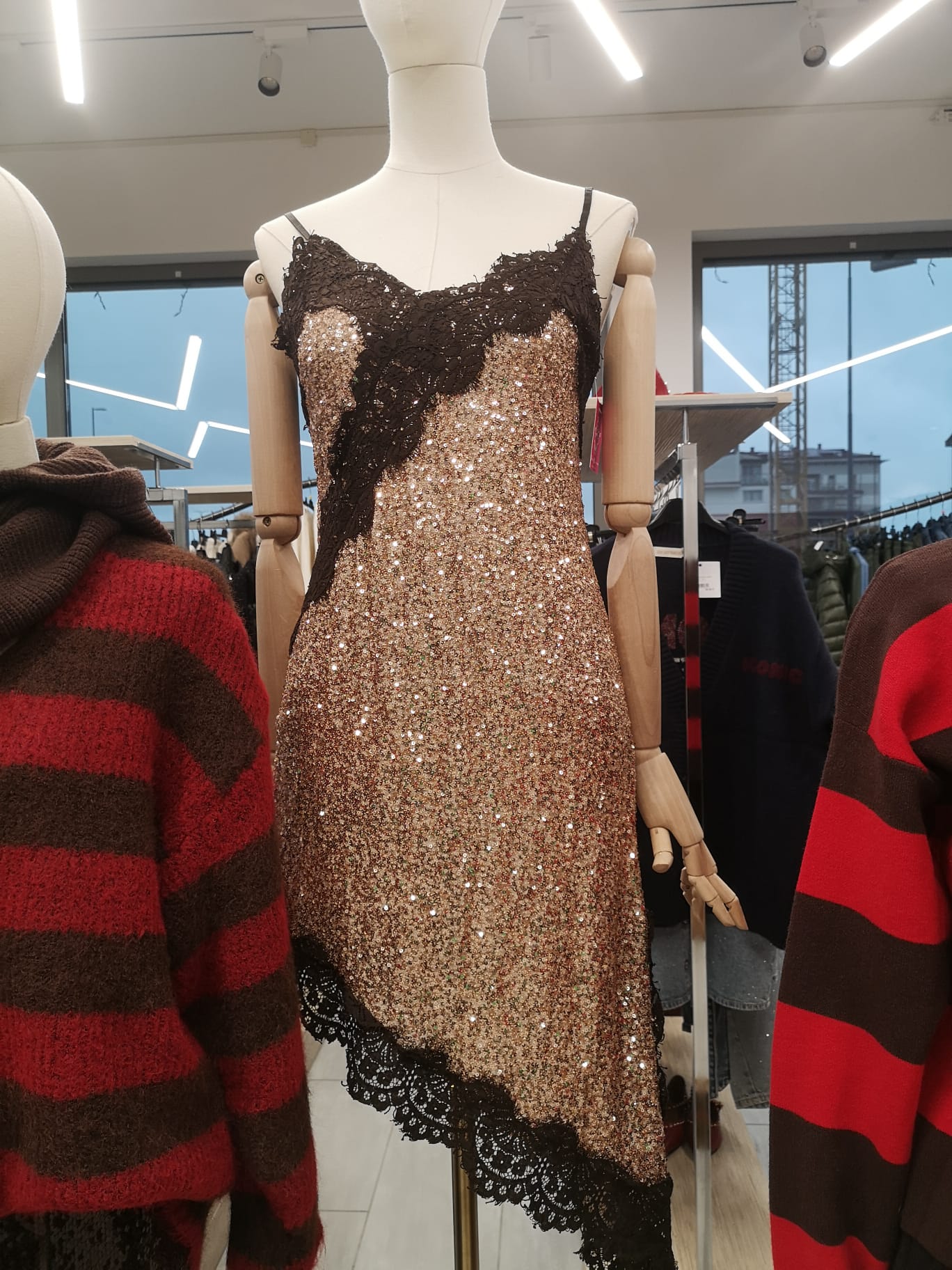 ABITO PAILLETTES 80515