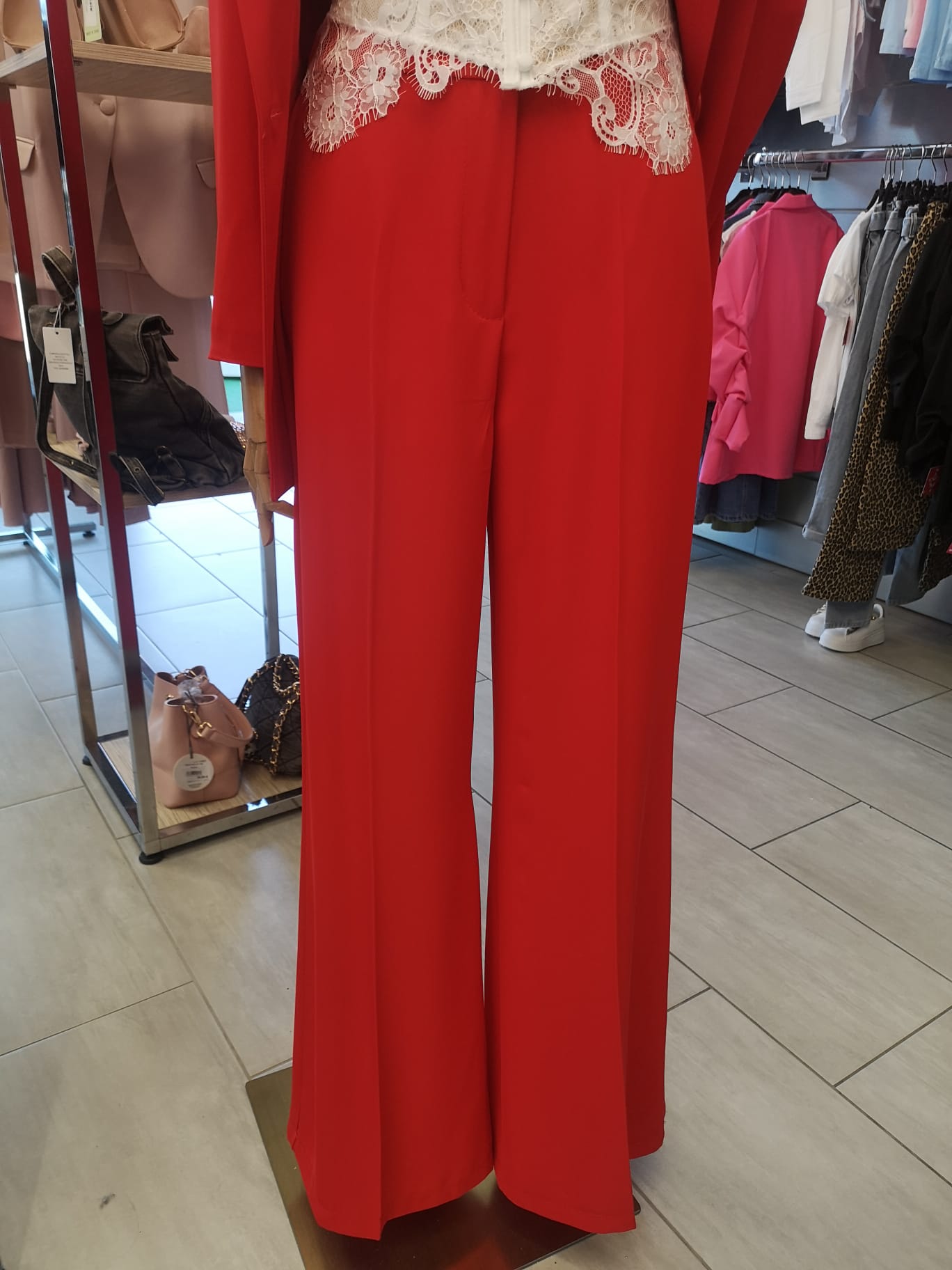 TAILLEUR 4U136