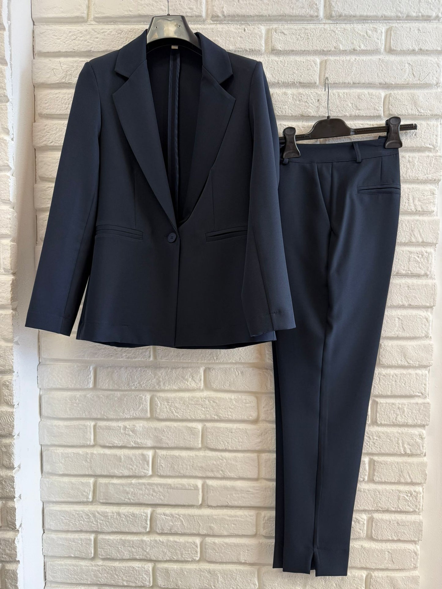 TAILLEUR AD024