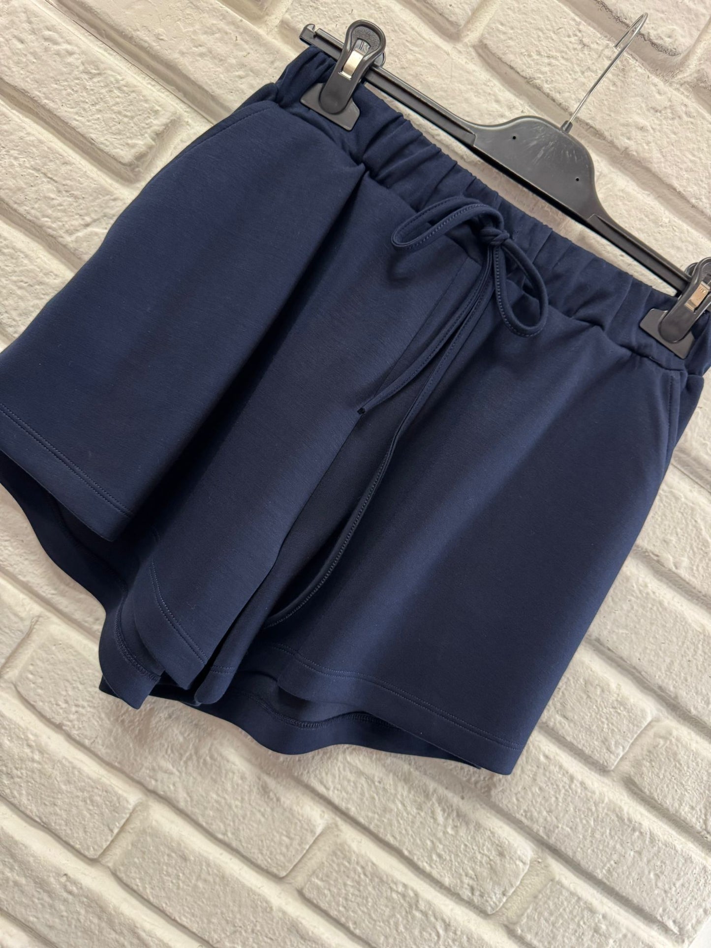 SHORT LD2590