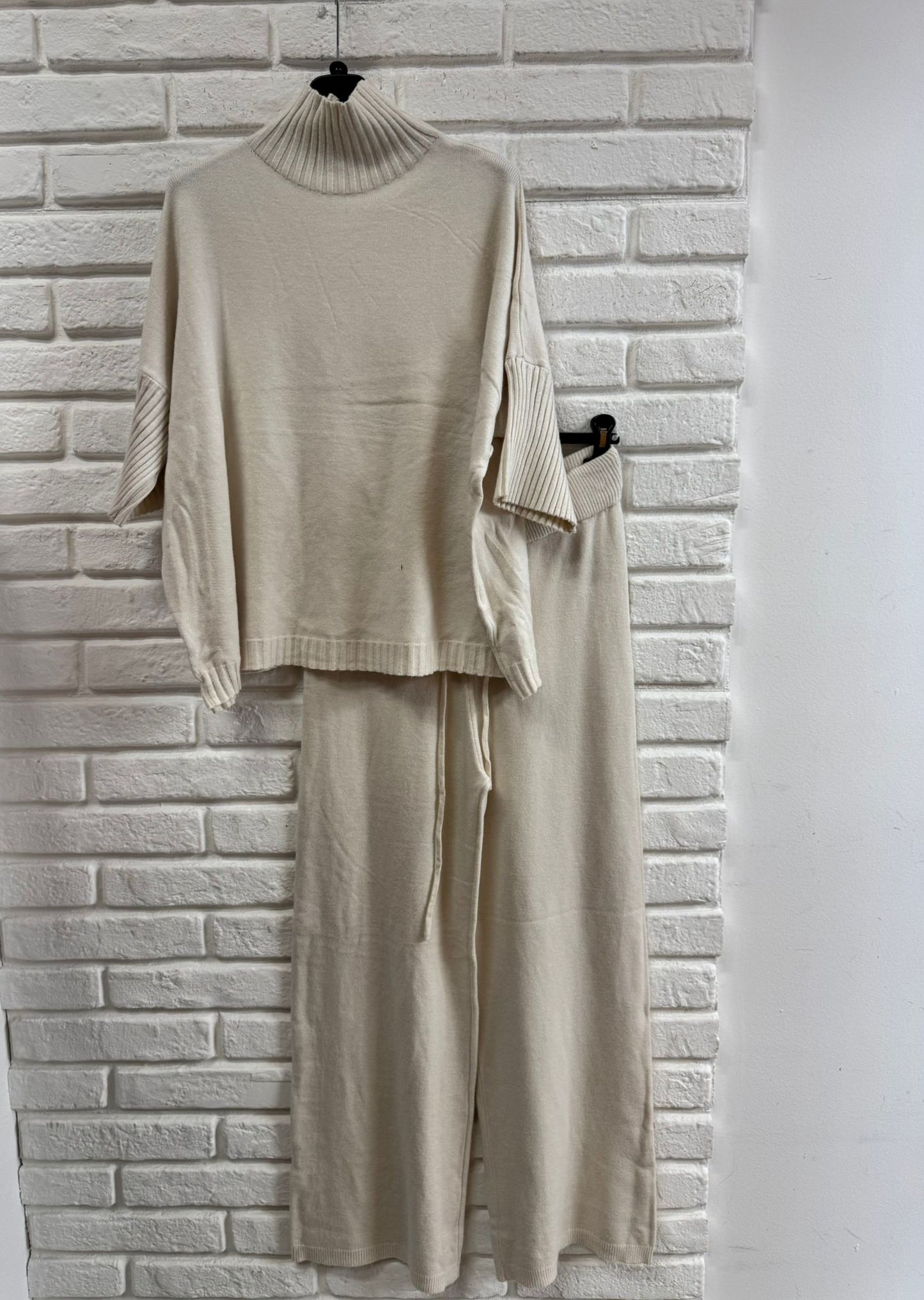 COMPLETO MAGLIA 8153