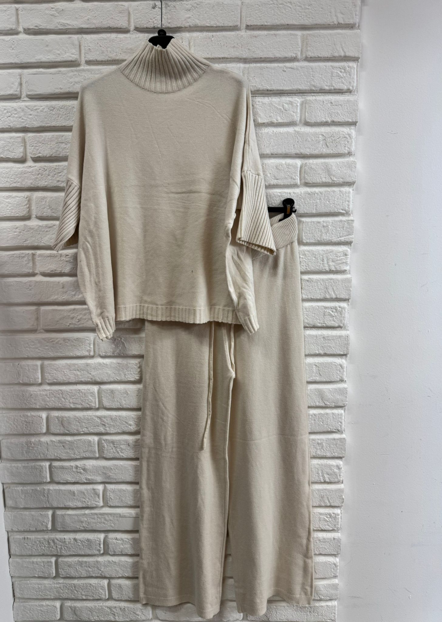 COMPLETO MAGLIA 8153